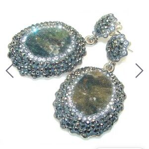 FASHION DESIGN!! GREEN DRUZY STERLING SILVER EARRINGS
NEW!